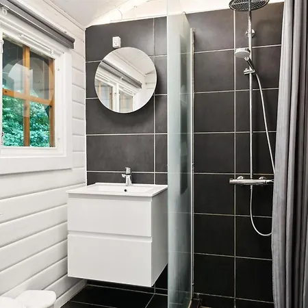 Neela - 300m From The Sea By Interhome Bøtø By